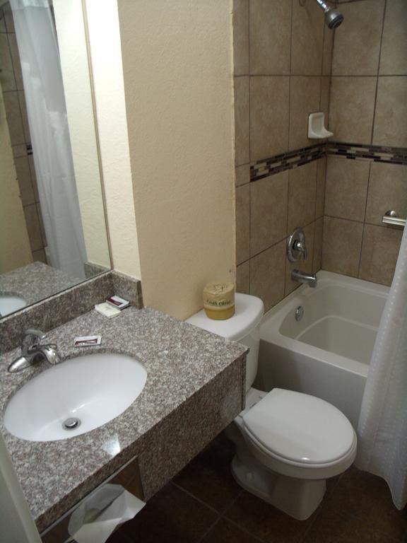 Country Inn Sterling Bagian luar foto