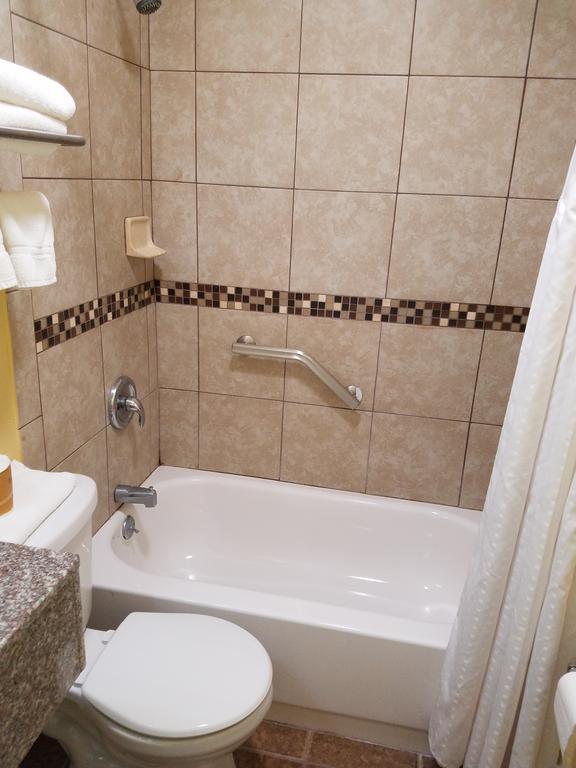 Country Inn Sterling Bagian luar foto
