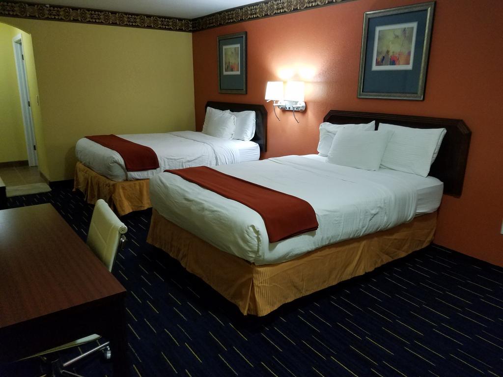 Country Inn Sterling Bagian luar foto